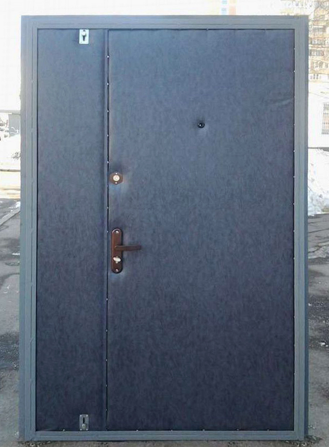 Дверь металлическая отделка экокожа + нитроэмаль ЛД-451 эконом класс